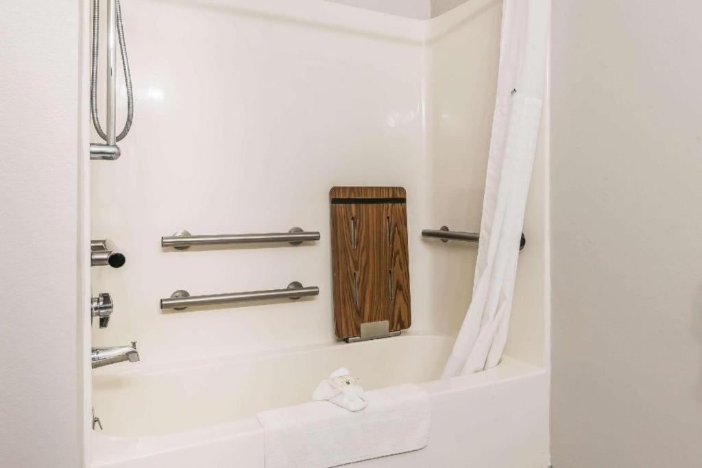 Suburban Studios Mason Hwy 42 Εξωτερικό φωτογραφία