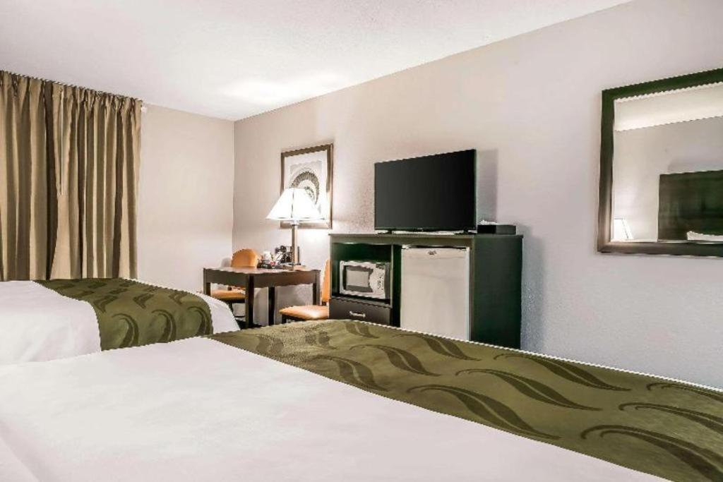 Suburban Studios Mason Hwy 42 Εξωτερικό φωτογραφία