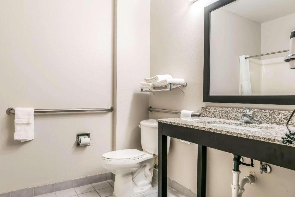 Suburban Studios Mason Hwy 42 Εξωτερικό φωτογραφία