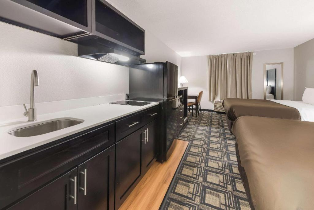 Suburban Studios Mason Hwy 42 Εξωτερικό φωτογραφία