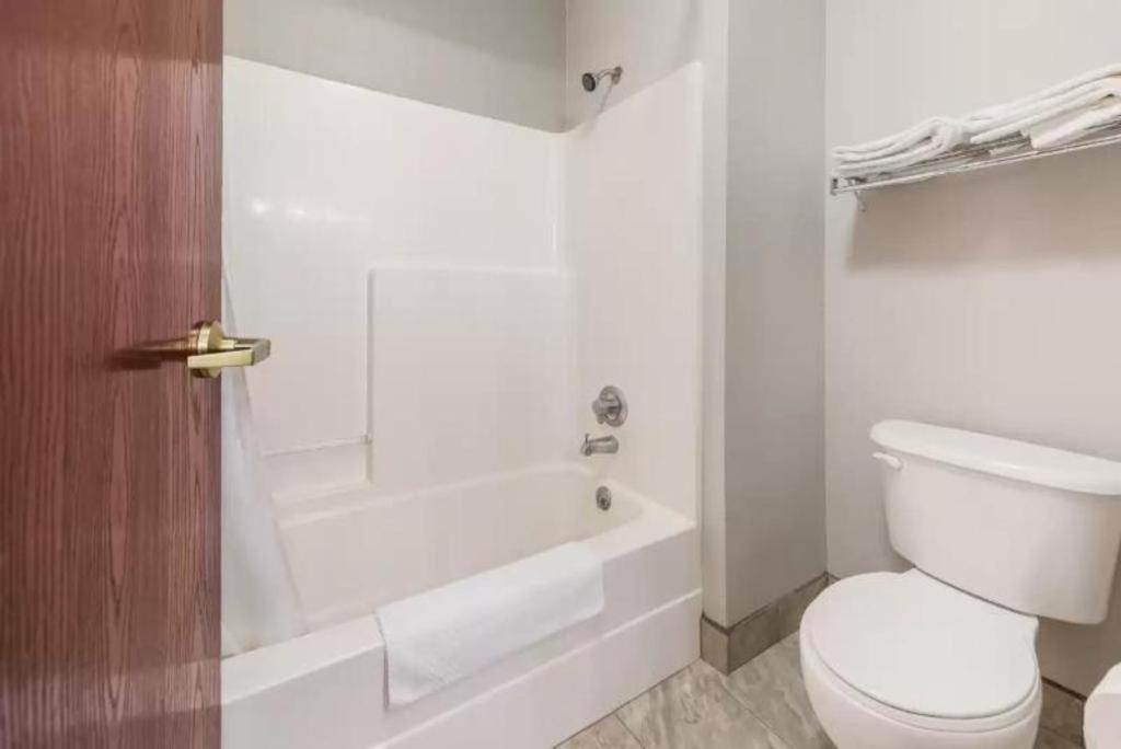 Suburban Studios Mason Hwy 42 Εξωτερικό φωτογραφία